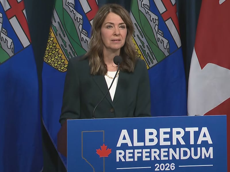 Danielle Smith defends referendum question put to Albertans