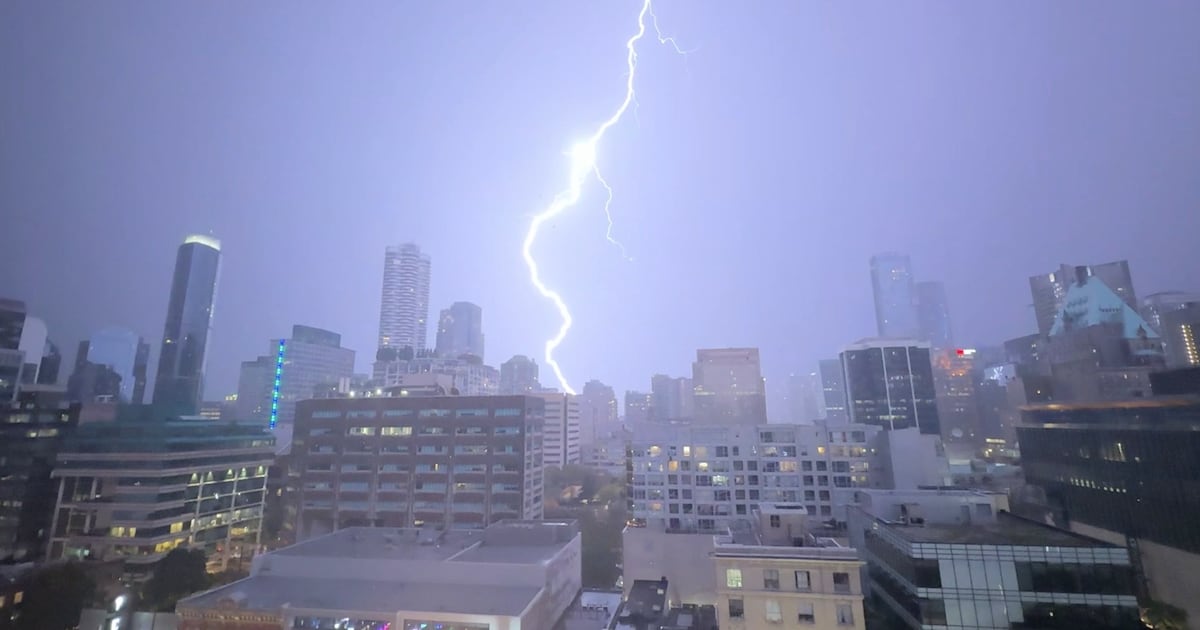 Vancouver airport lightning