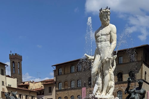 Tourist’s ‘pre-wedding challenge’ damages historic Florence statue