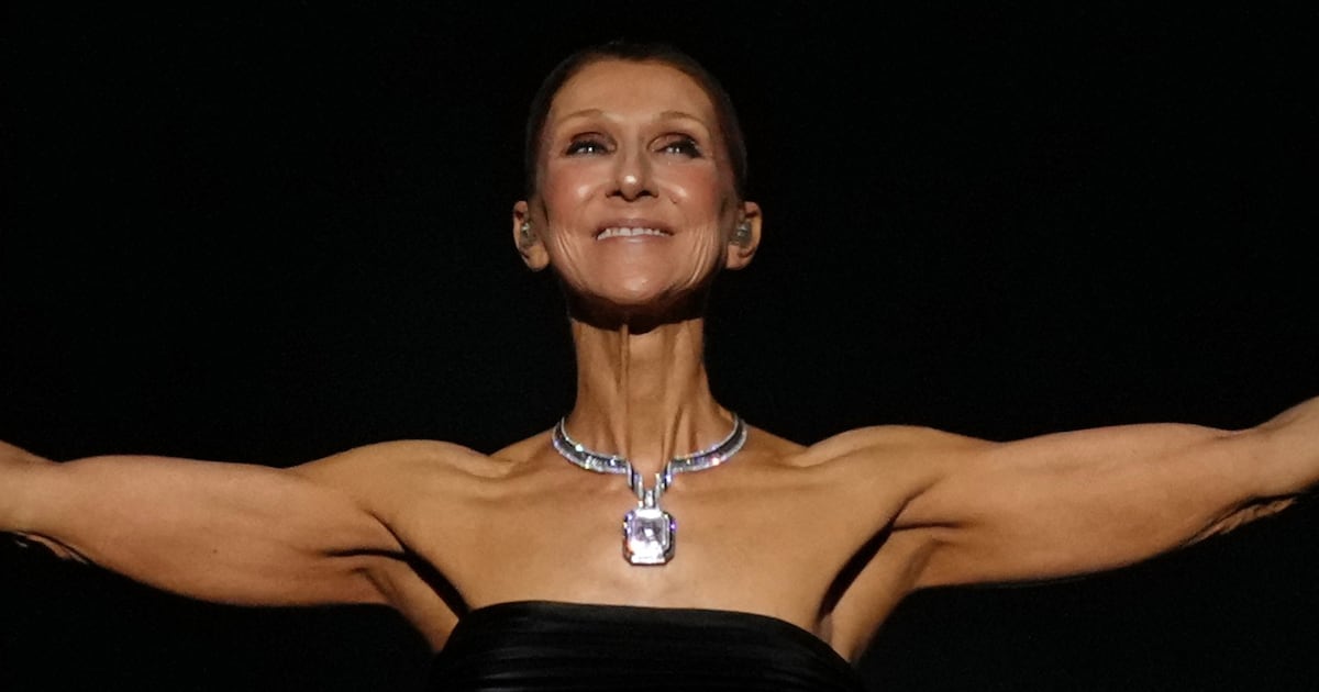 Céline Dion falls on stage during Paris residency show