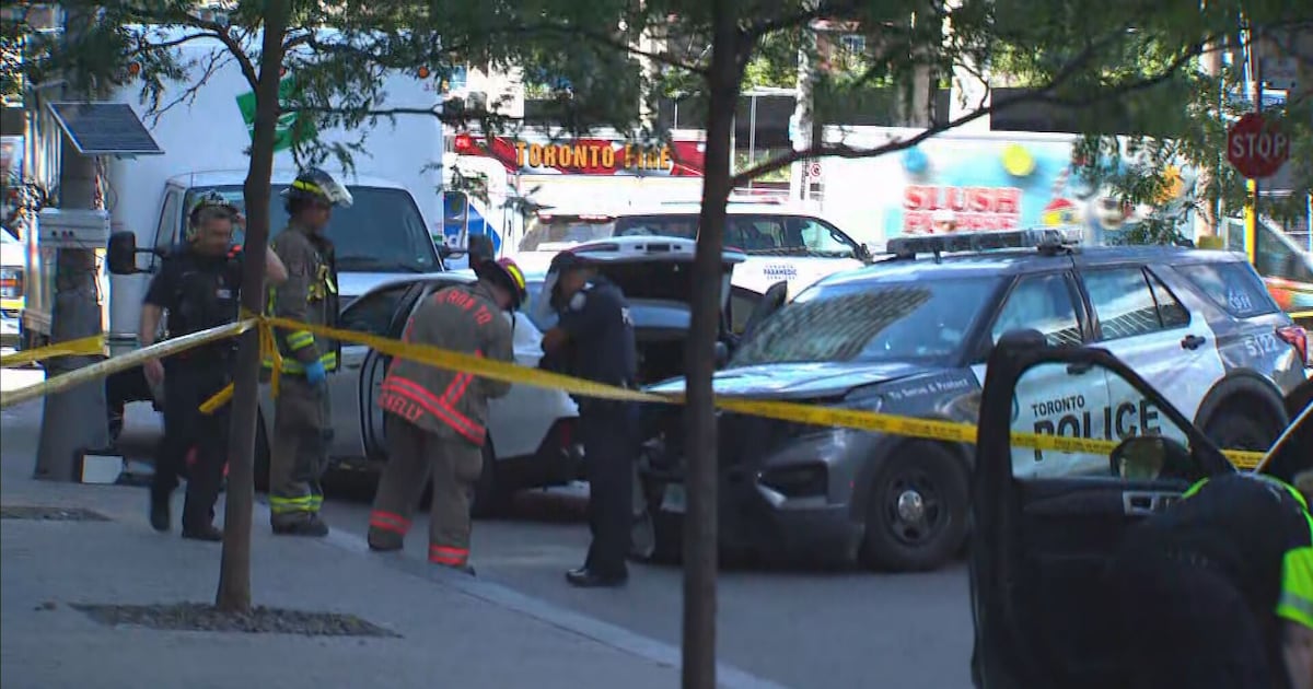 Two seriously hurt in crash involving Toronto police cruiser near waterfront