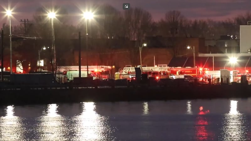 Fire breaks out at nightclub on Toronto’s waterfront