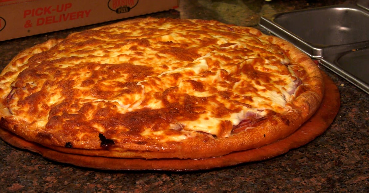 Blue Bombers mock 'Regina-style pizza' ahead of Labour Day Classic
