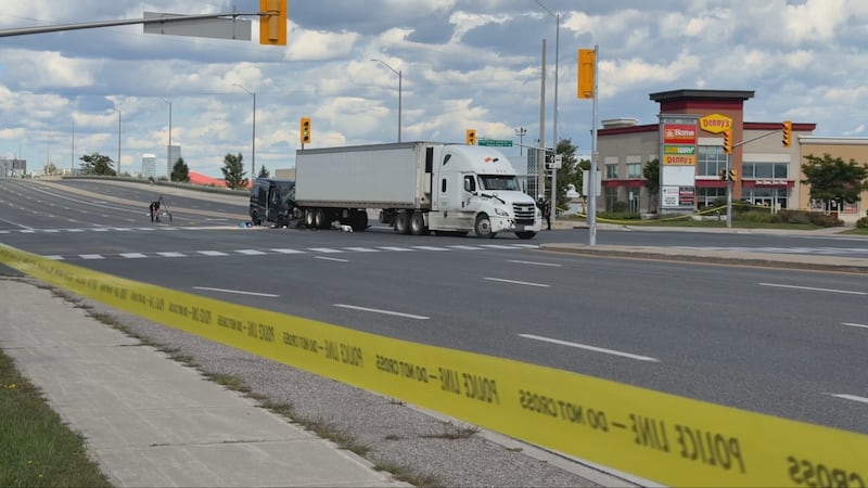 Man in his 60s dead after van crashed into back of truck in Brampton