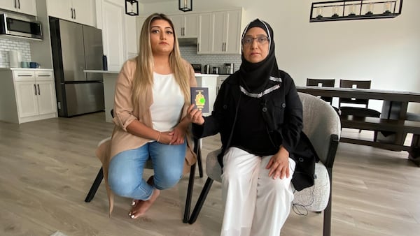 ‘I felt so helpless’: Winnipeg woman forced to remove hijab on Flair Airlines flight