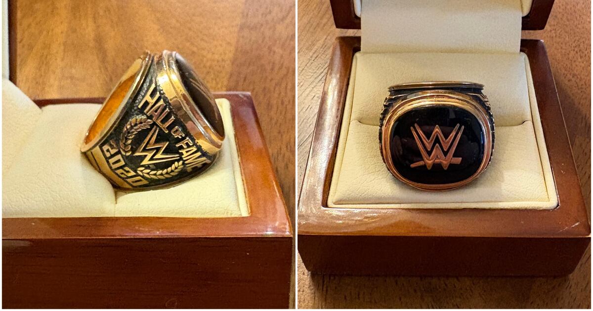 Die RCMP ermittelt wegen Diebstahls von WWE-Memorabilia bei einer ...