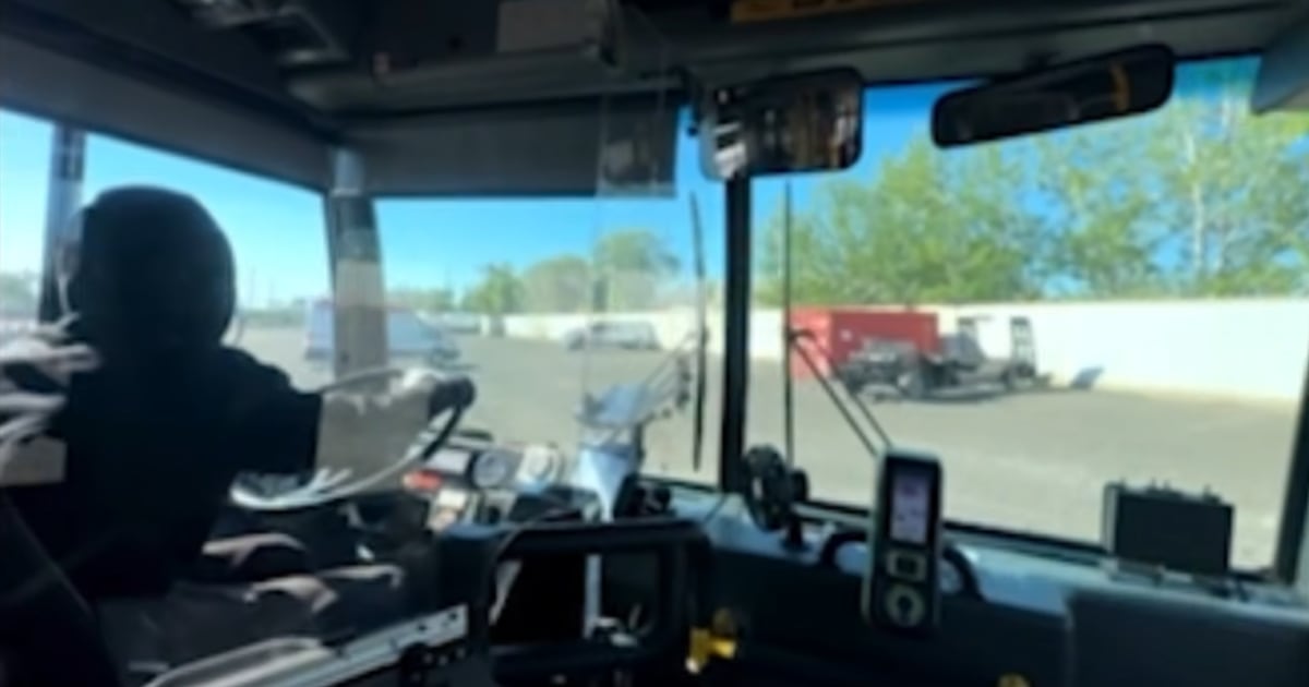 TTC 巴士疑似在停车场被"飙车" 视频曝光