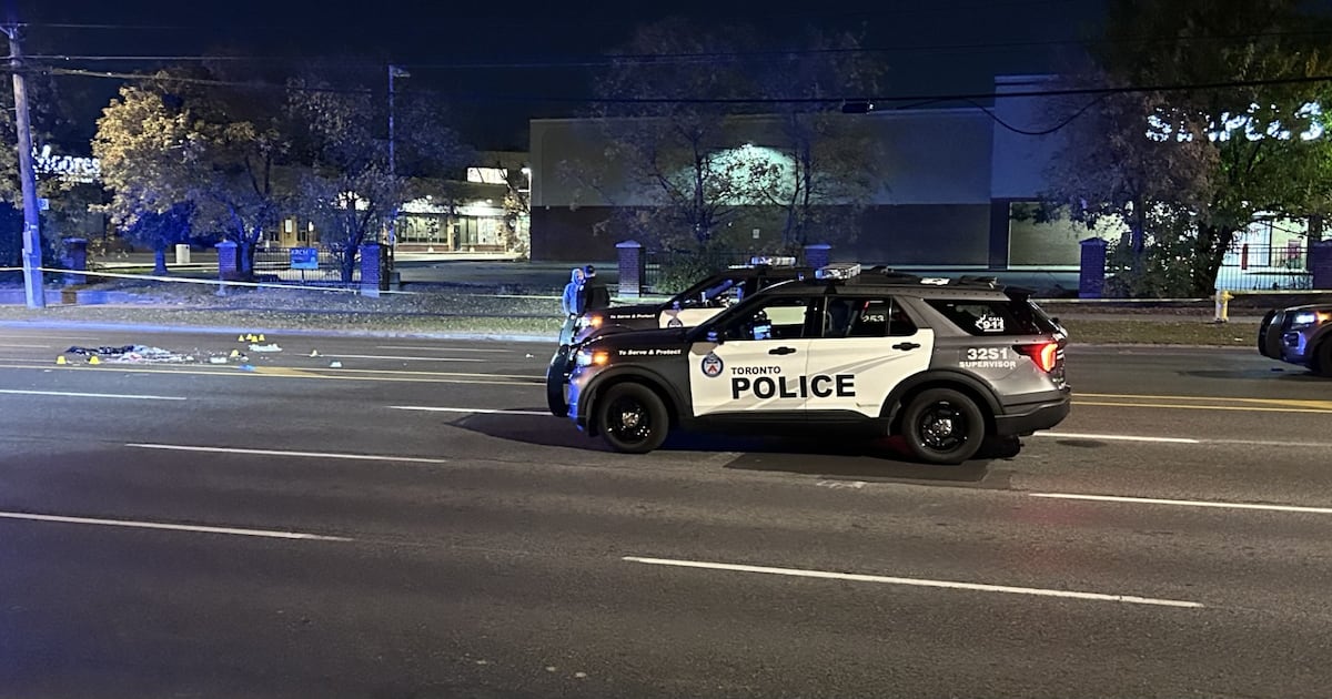 Woman assaulted with weapon in North York, man arrested