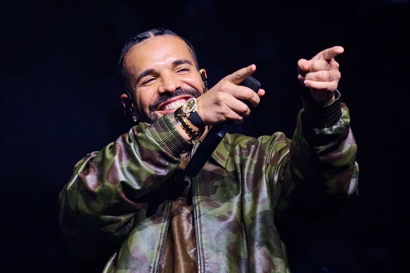 Drake apologizes to anyone named Janice for hit song