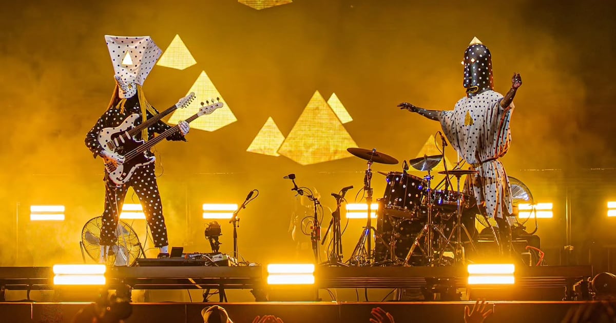 Angine de Poitrine bringing Quebec math-rock to The Tonight Show Starring ...