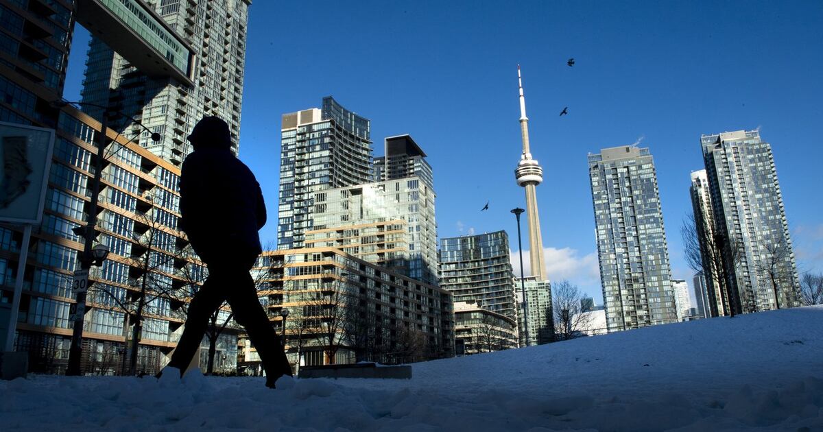 ‘A deluge of supply:’ GTHA rent prices continue to fall as vacancy rate ...