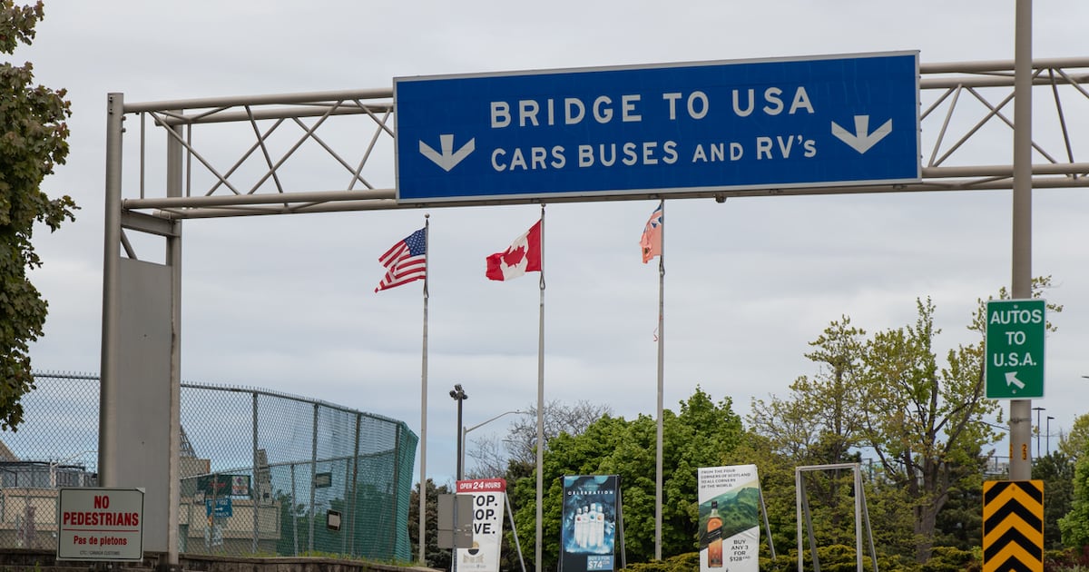 Canada-U.S. border travel up on both sides: StatCan