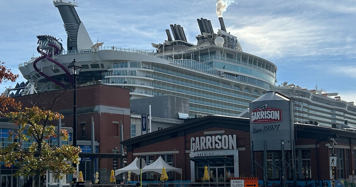 Thousands packed for the Bahamas … but ended up in Canada ...