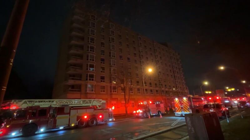 Residents evacuate apartment due to complex fire in Thorncliffe Park