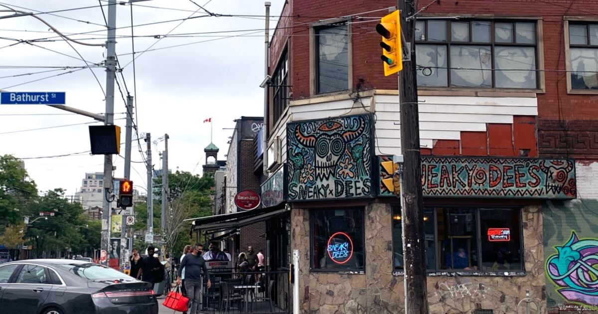City councillor wants Toronto to consider making Sneaky Dee’s a heritage ...