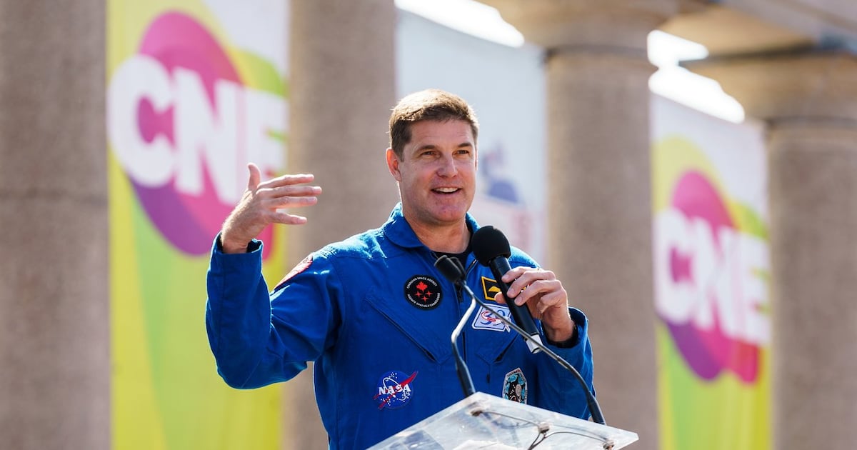Astronaut Jeremy Hansen opens CNE