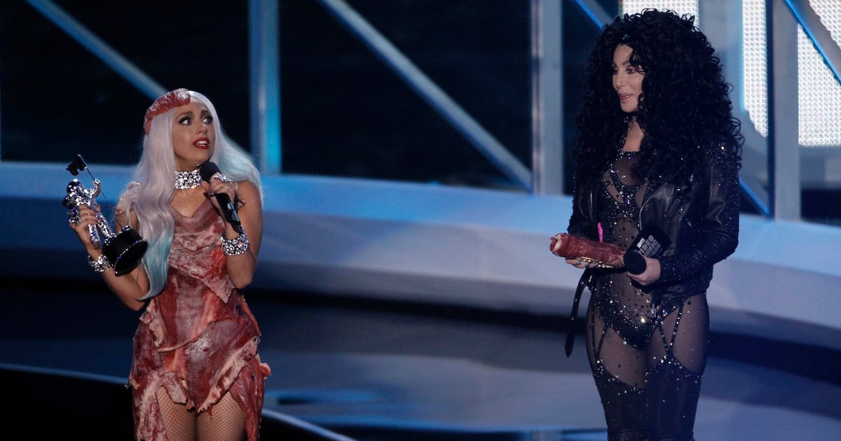 Legendäre Outfits und unvergessliche Momente vergangener MTV VMAs