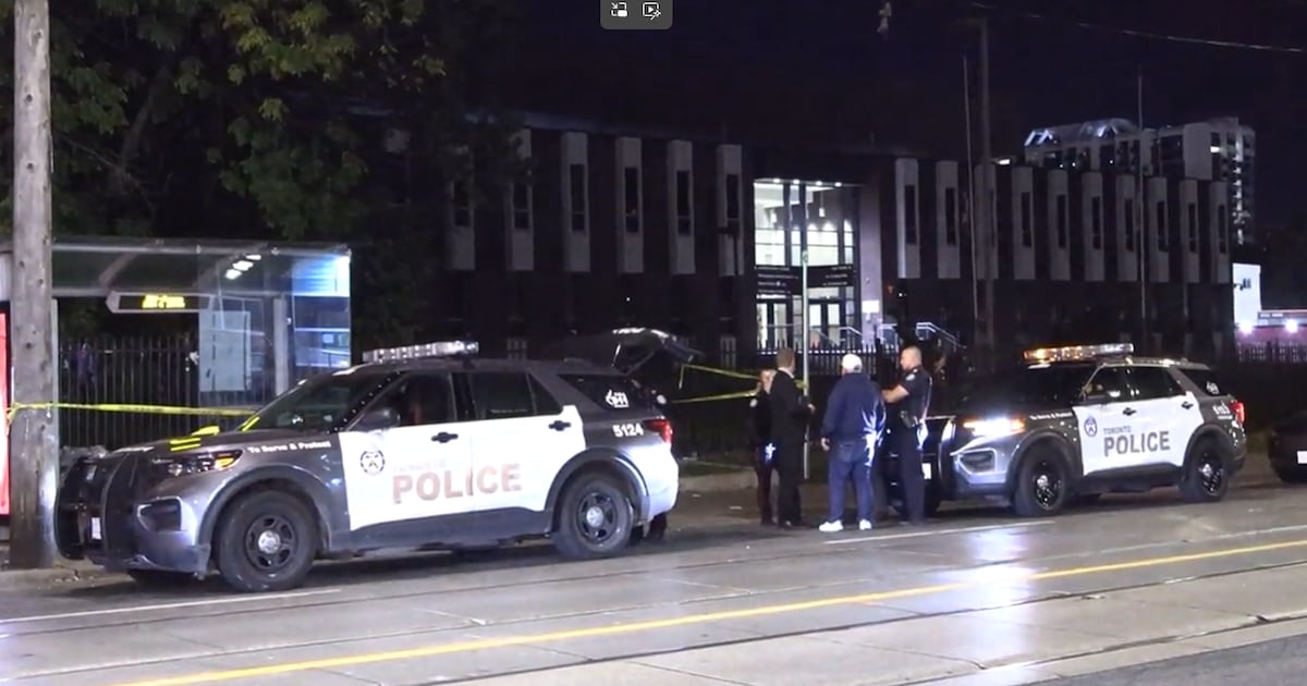 Stabbing in Toronto's Moss Park leaves man seriously injured, three suspects outstanding