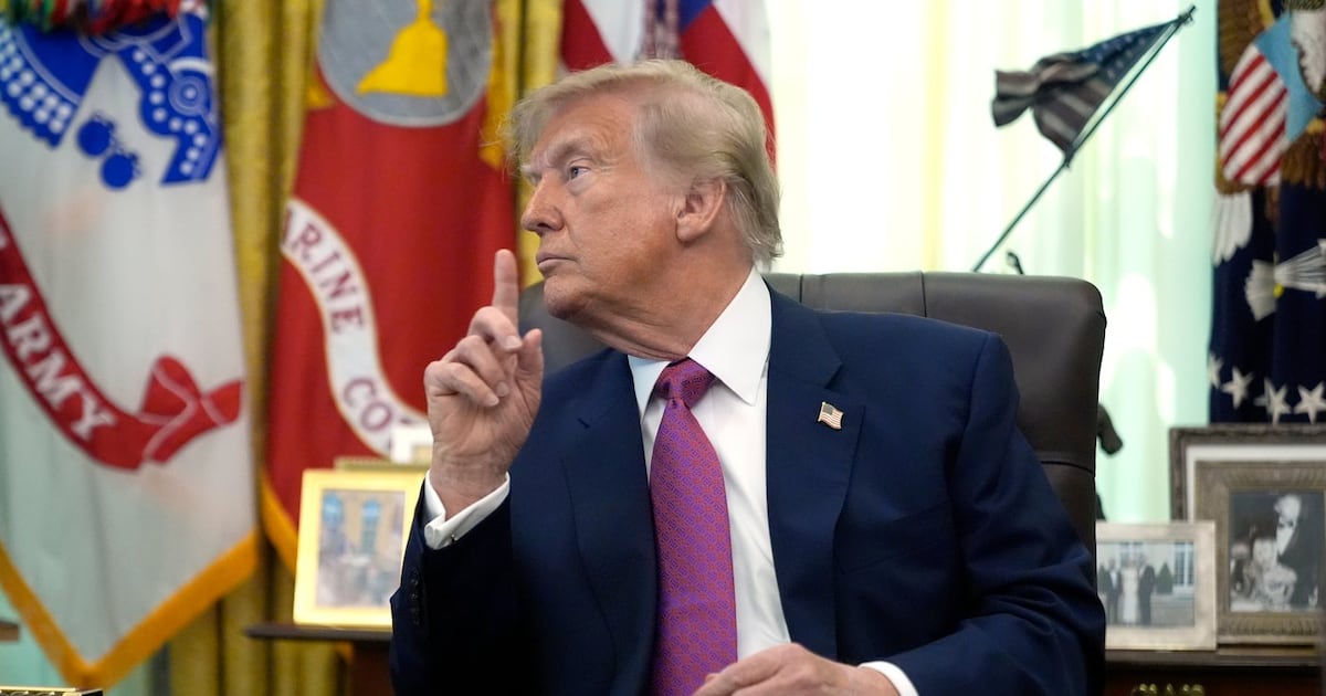 Trump calls Canadian dollar 'unacceptable'