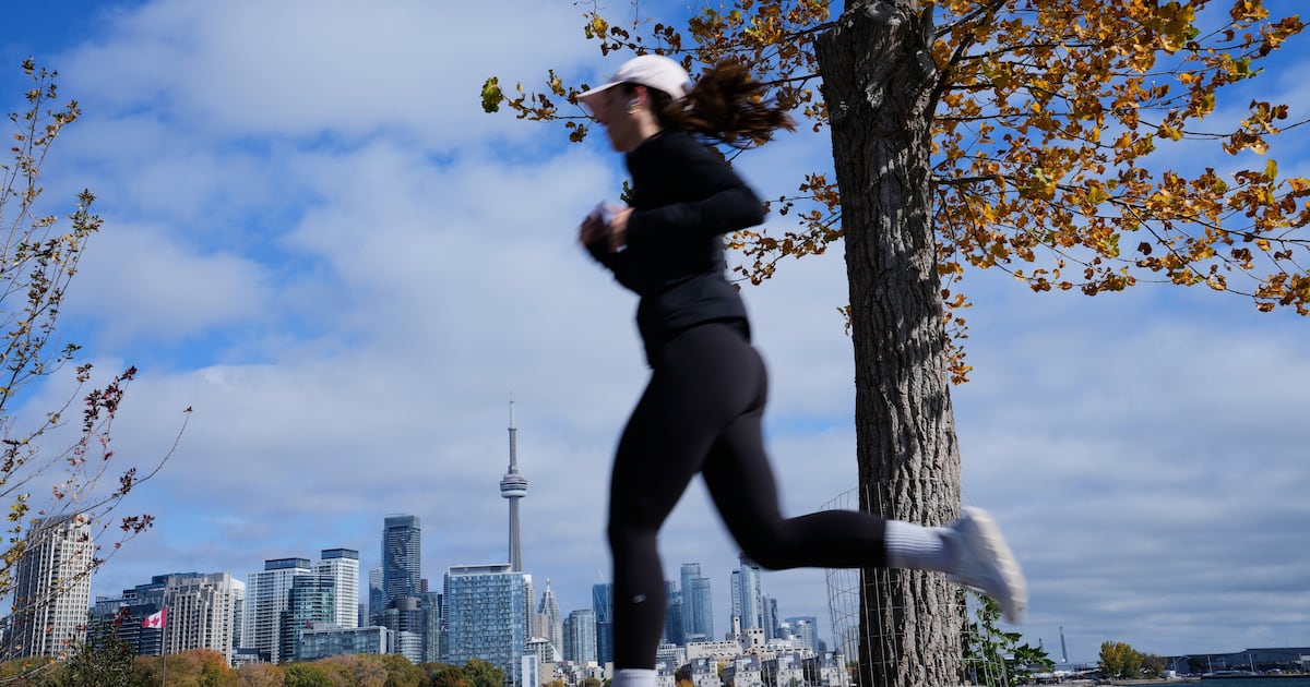 An ‘Autumnal Feel’ Settles Over the GTA on Monday