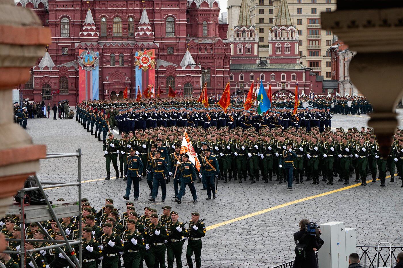 Russia marks Victory Day with Red Square parade