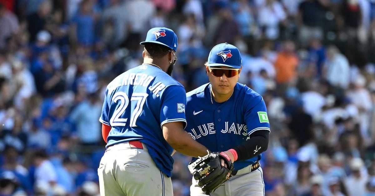 Okamoto hits a 3-run homer as the Blue Jays rally past the Cubs 8-6