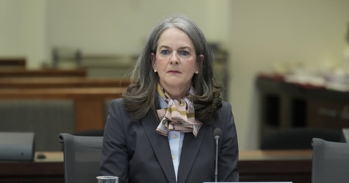 因纽约空难慰问信息缺法语 Air Canada CEO 遭批评