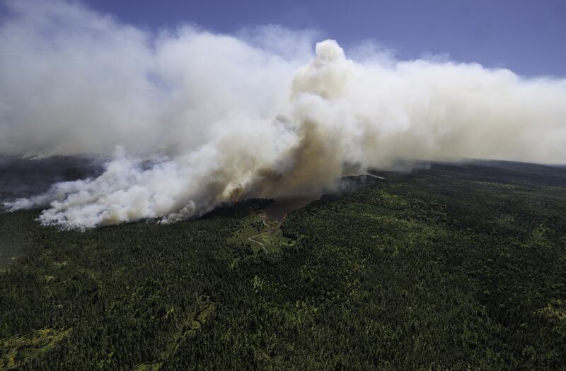 Smoke from the Long Lake wildfires complex billows into the air in the West Dalhousie, N.S., area. (Government of Nova Scotia)