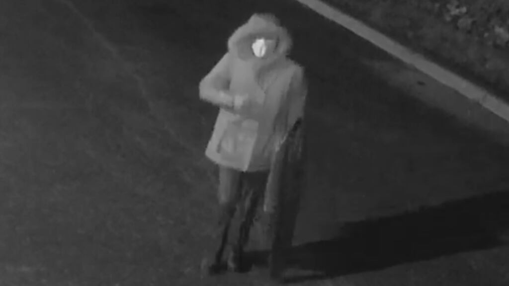 Suspect sought after 1 person shot during robbery