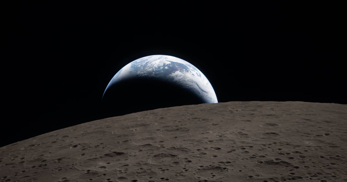 „Einfach unglaublich“: Das sahen Astronauten, als sie sich dem Mond ...