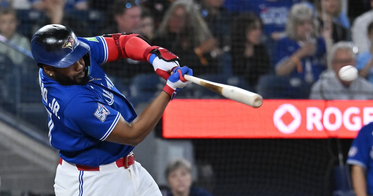 Sanchez's two-run shot lifts Blue Jays to 4-2 win over Guardians in rubber ...