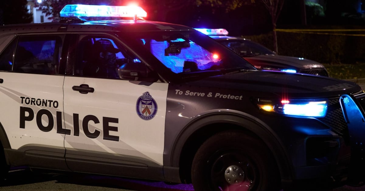 Pedestrian struck by vehicle in Etobicoke suffers serious injuries