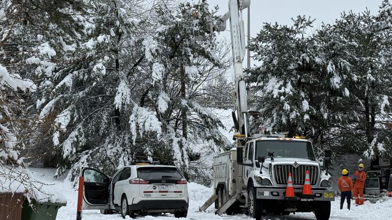NS Power crews in snow