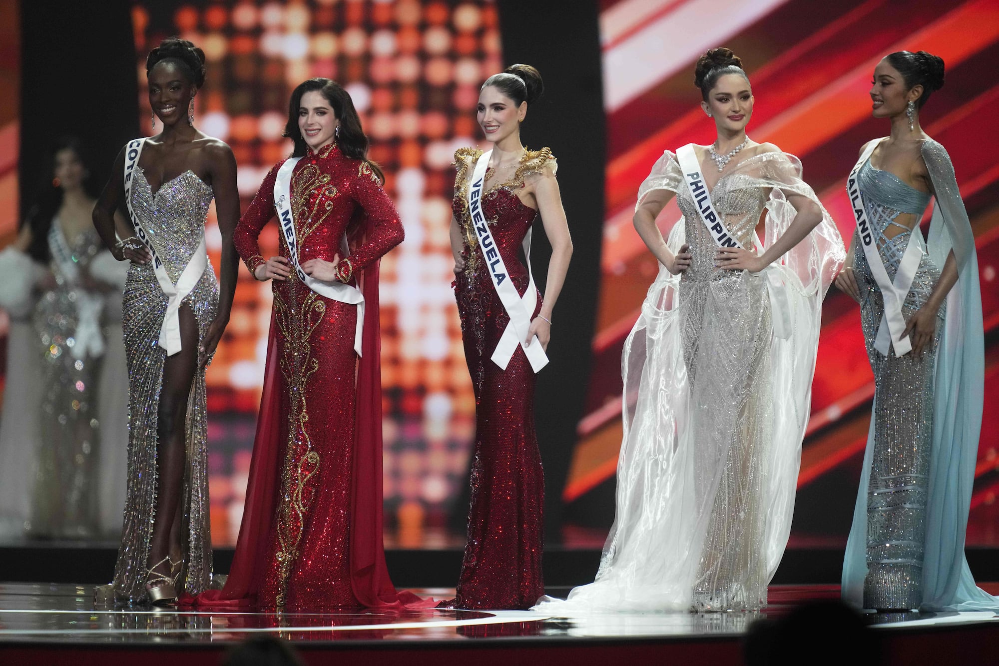 Beauty pageant contestants dazzle the stage at 74th Miss Universe – CP24