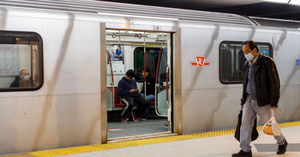 TTC subway station supervisors vote overwhelmingly in favour of strike ...