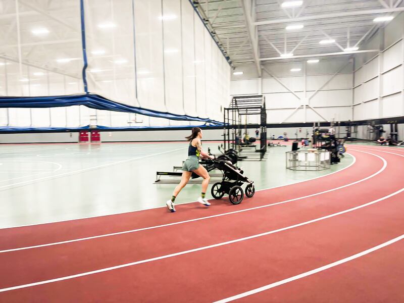 Julia Reid-Howell at Base Gagetown’s Fitness Facility making Guinness World Record Attempt on Feb. 28. (Courtesy: Stephen Standing)
