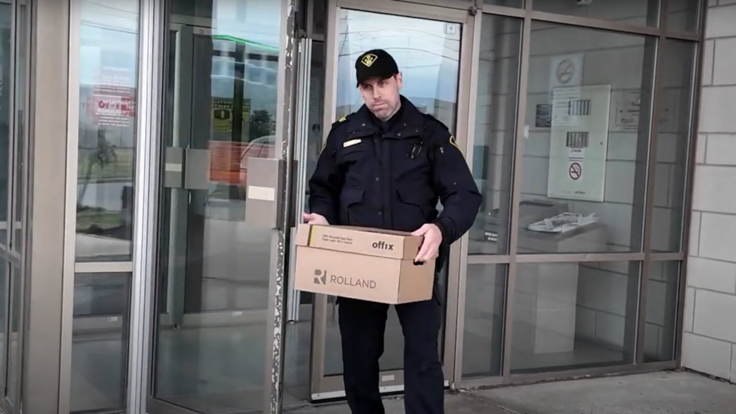 Sharp Hand Out Suspects involved in grandparent scam had ties to Italian organized ...