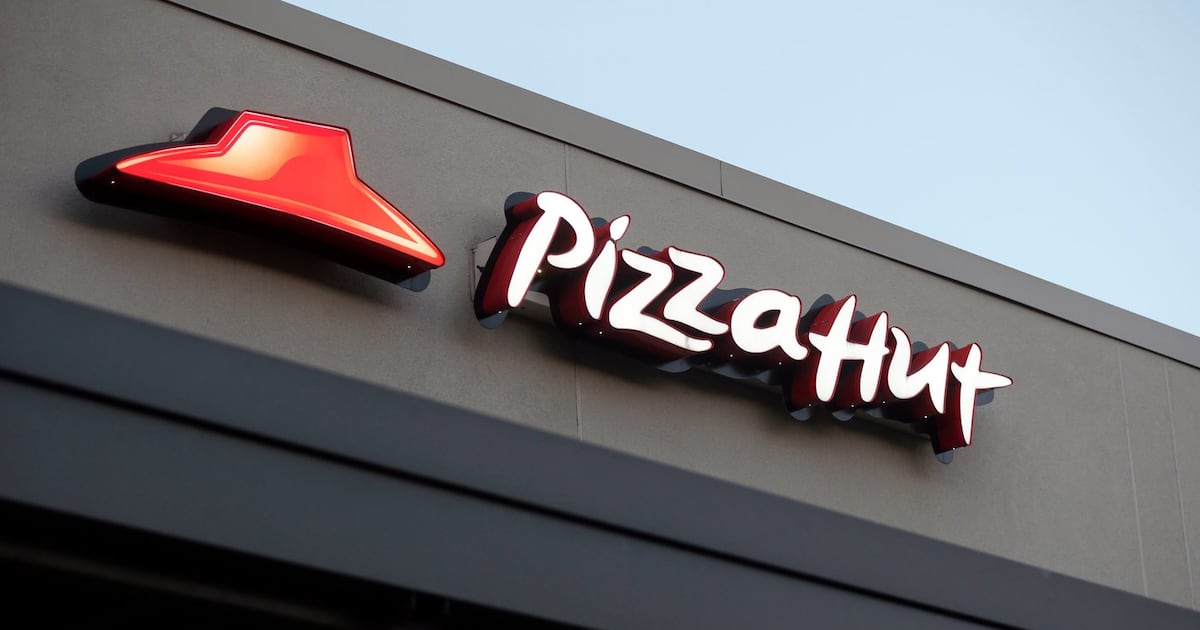 Pizza Hut, overtaken by the arrival of delivery culture, will be sold for ...