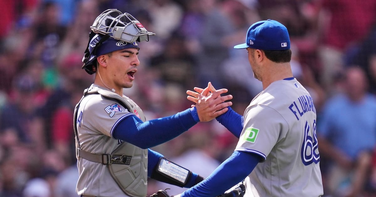 After a misplayed foul pop, Valenzuela hits go-ahead double in Jays' win ...