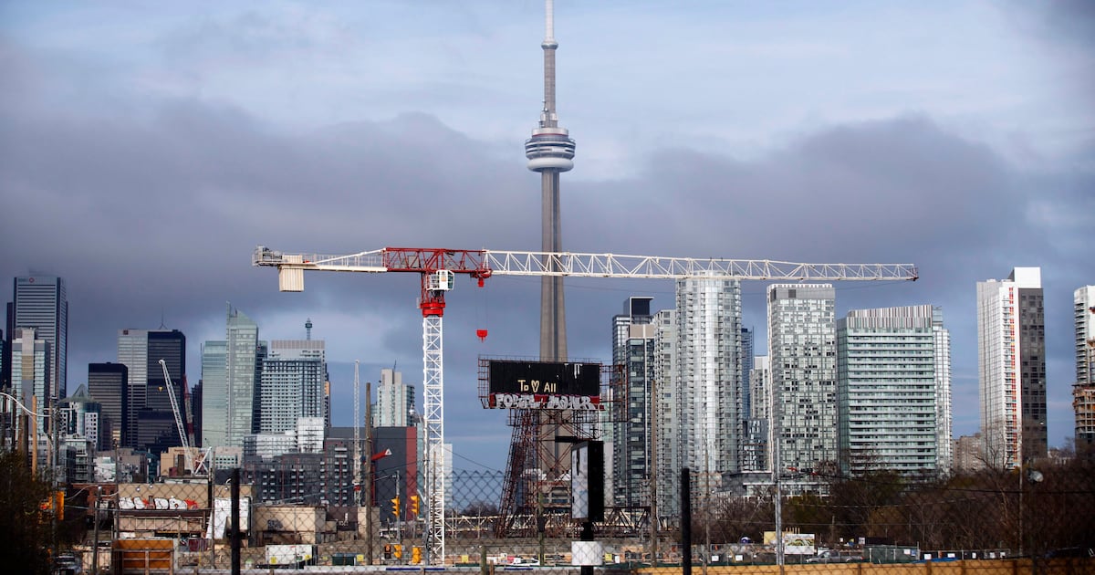 Bulk buys by investment groups now account for nearly half of new GTHA condo sales: report