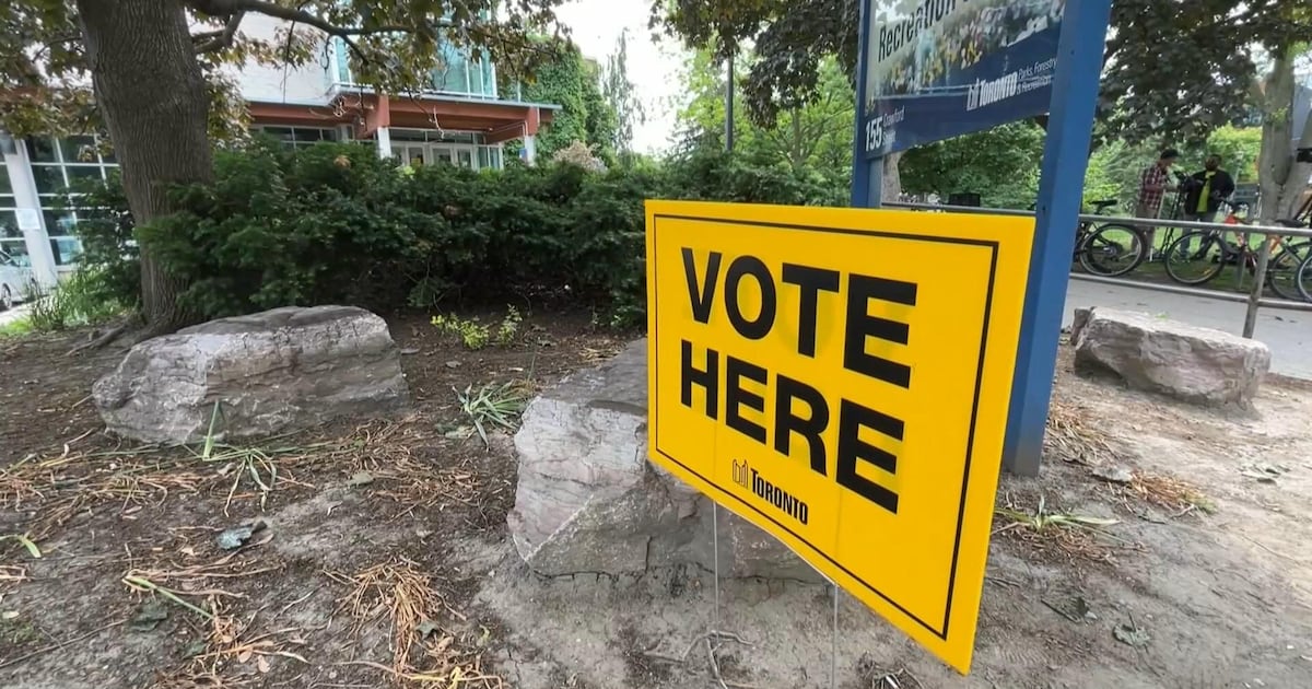 Deadline to register for Toronto's municipal election is Friday