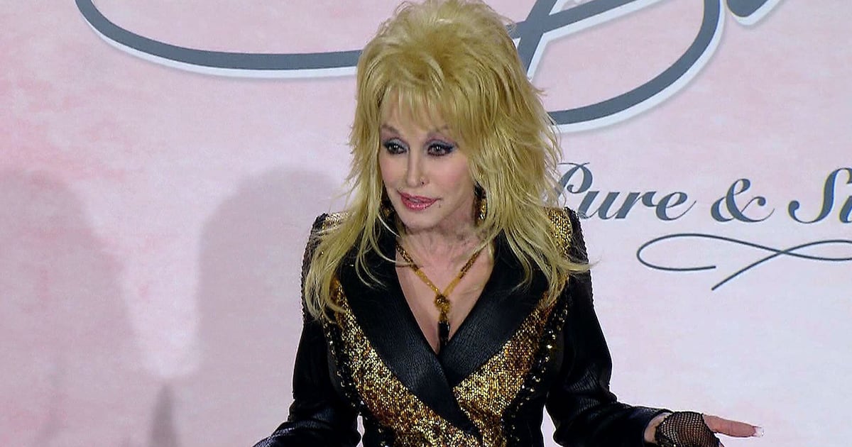 ‘I know I got the hair for it’: Dolly Parton jokes about running for U.S ...